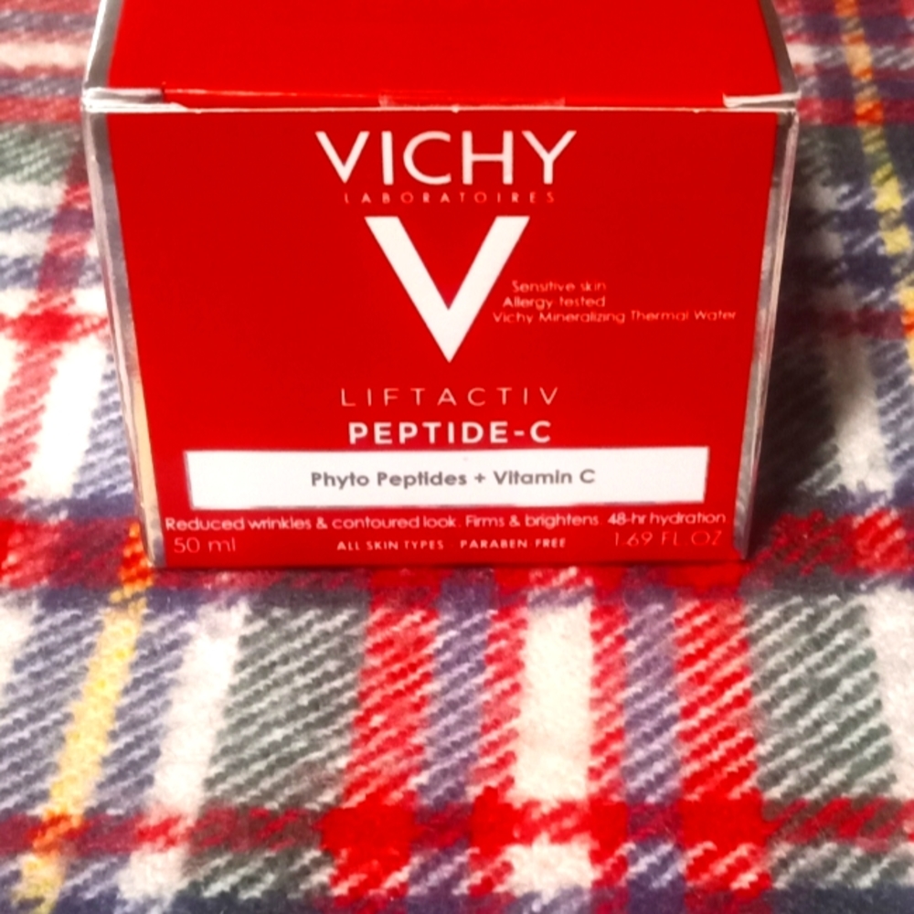 VICHY Liftactiv PEPTIDE-C 48-HR Hydration